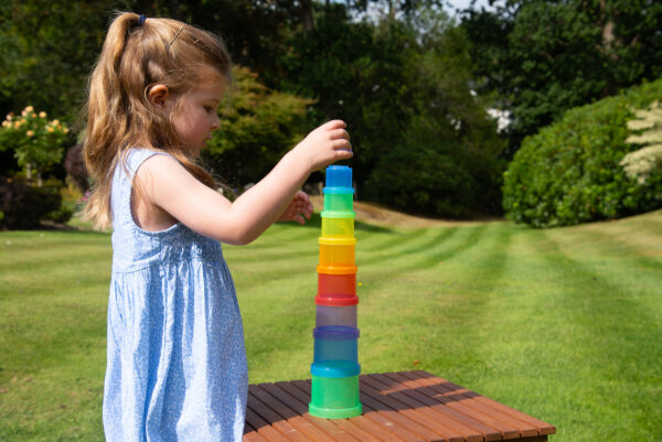 Gobelets de couleur empilables – Image 6